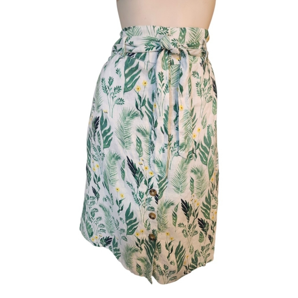 🇺🇸C&C California  Green and Yellow Floral Linen Button Up Skirt With Pockets.